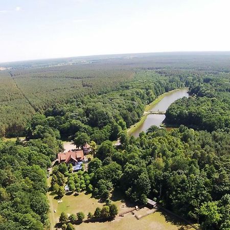 Neue Muehle Kleines Landhotel Brandenburg  Dış mekan fotoğraf